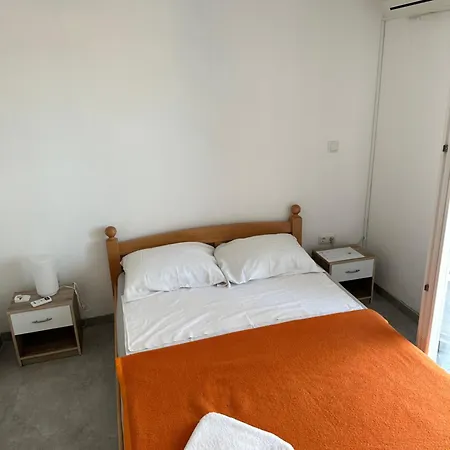 Apartments Josip Primosten Exterior photo