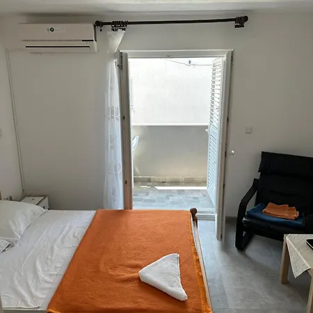 Apartments Josip Primosten Exterior photo