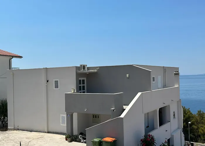 Apartments Josip